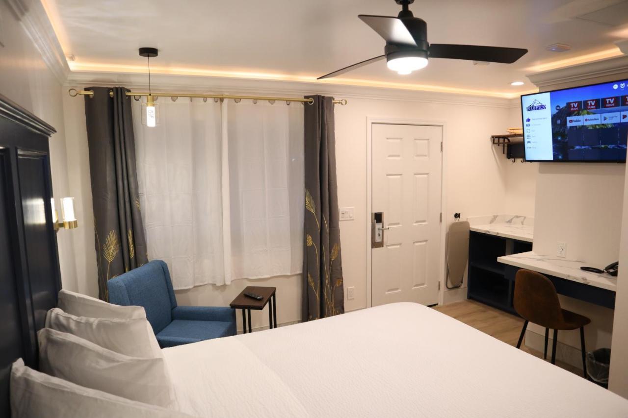 Blufftop Inn & Suites - Wharf/Restaurant District خليج مورو المظهر الخارجي الصورة