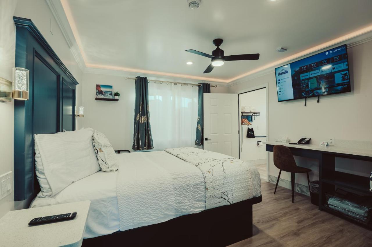 Blufftop Inn & Suites - Wharf/Restaurant District خليج مورو المظهر الخارجي الصورة