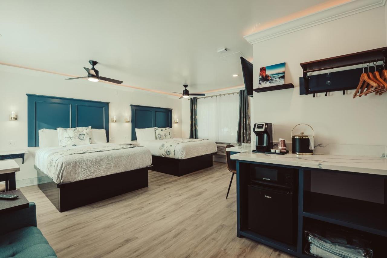 Blufftop Inn & Suites - Wharf/Restaurant District خليج مورو المظهر الخارجي الصورة