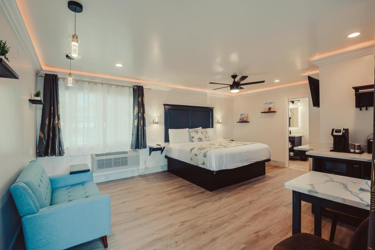 Blufftop Inn & Suites - Wharf/Restaurant District خليج مورو المظهر الخارجي الصورة