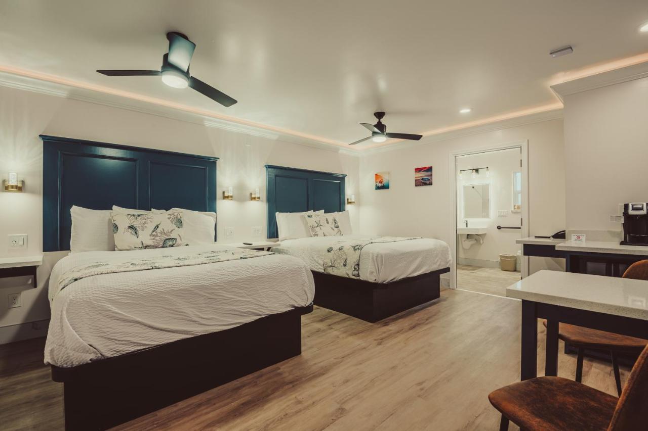 Blufftop Inn & Suites - Wharf/Restaurant District خليج مورو المظهر الخارجي الصورة