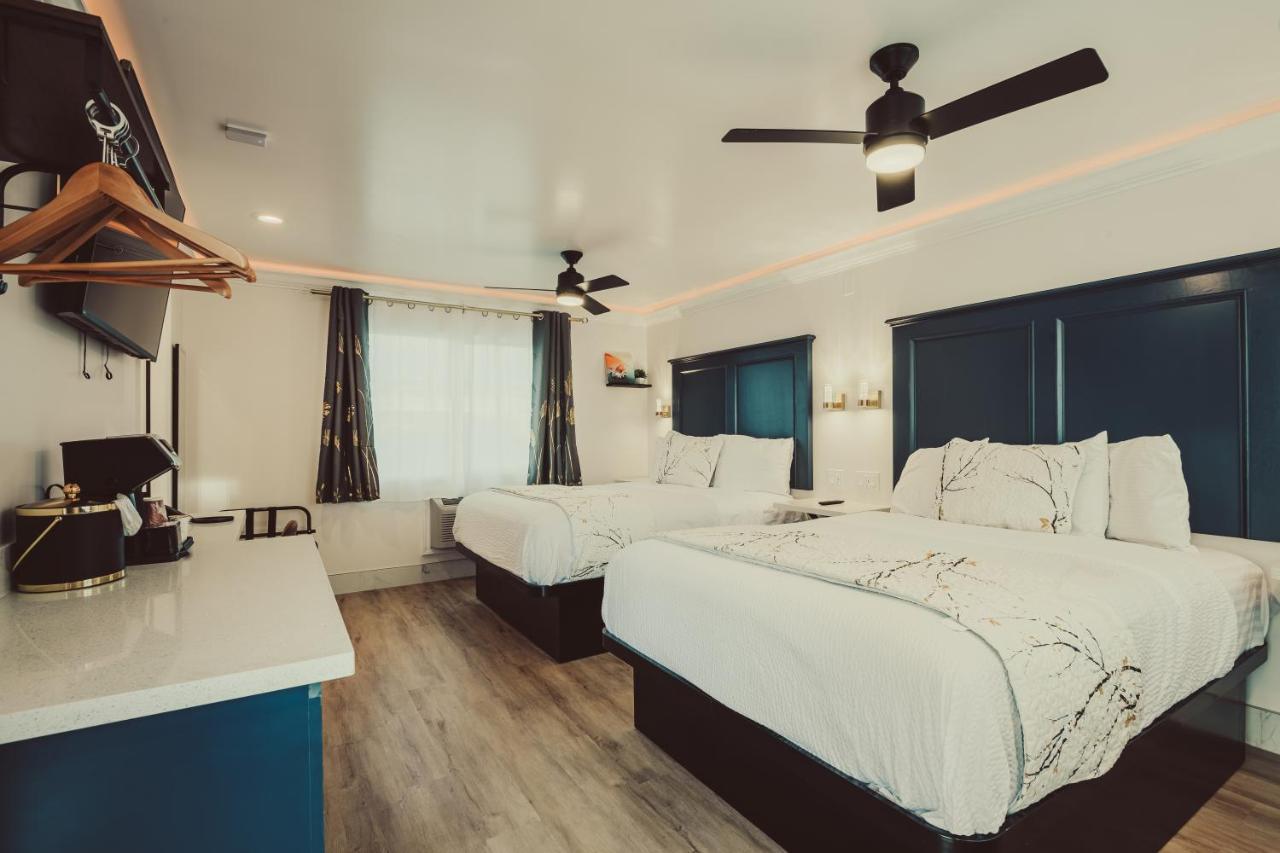 Blufftop Inn & Suites - Wharf/Restaurant District خليج مورو المظهر الخارجي الصورة